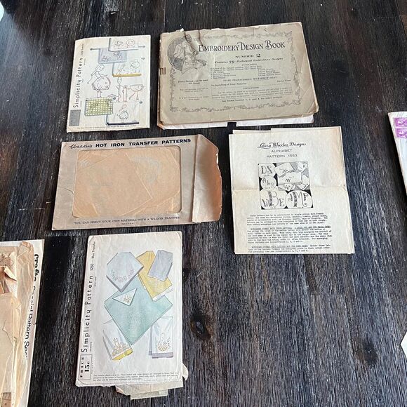 Vintage 50s 60s 70s 80s Large Lot Iron On Applique Embroidery Sewing Patterns - Picture 8 of 13